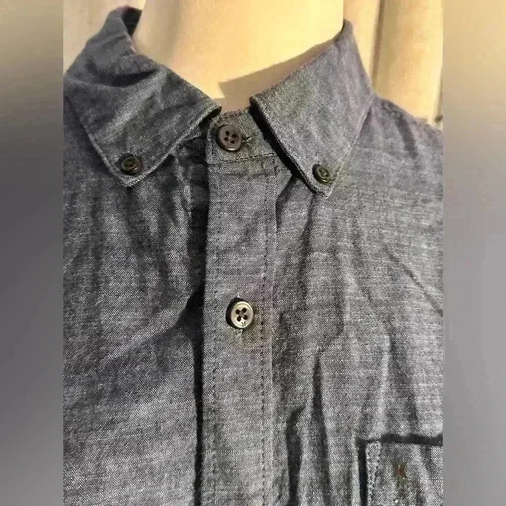 Hurley Classic short-sleeve woven button down shirt - Picture 2 of 5